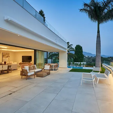 Sea Gardens Villa *