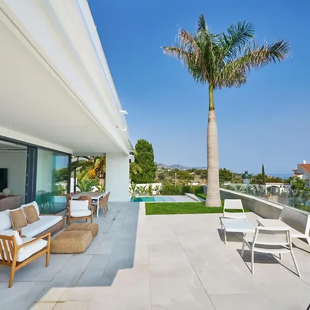 Sea Gardens וילה *