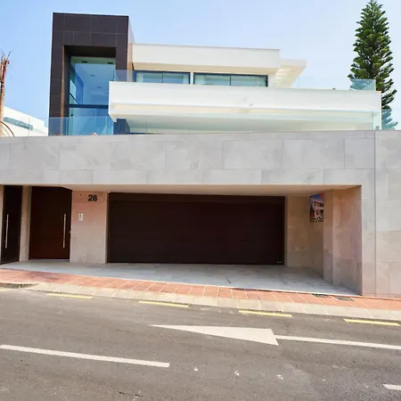 וילה Sea Gardens *