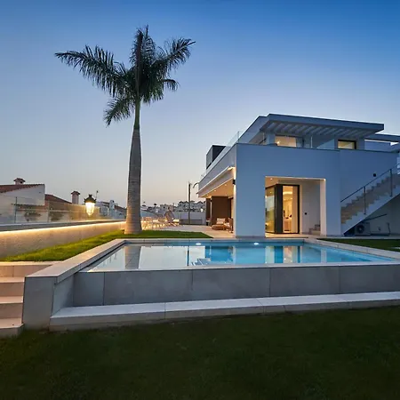 Sea Gardens Villa
